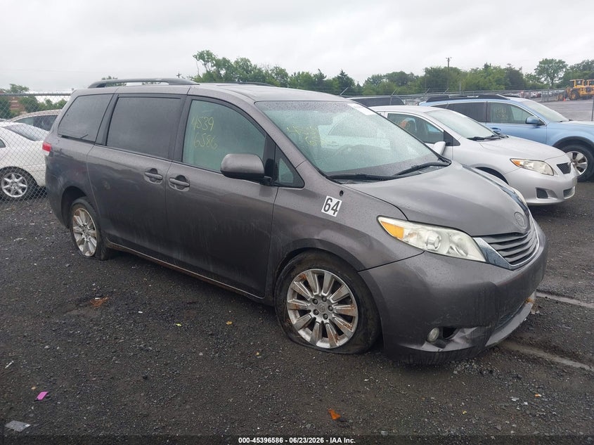 2012 Toyota Xle 7 Passenger