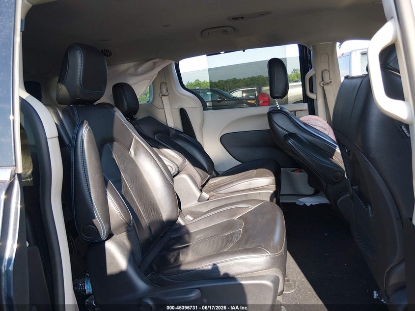 2021 CHRYSLER PACIFICA HYBRID auction photo 8