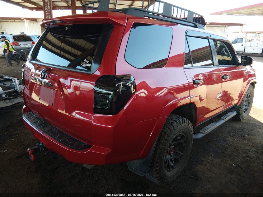 2022 TOYOTA 4RUNNER auction photo 4