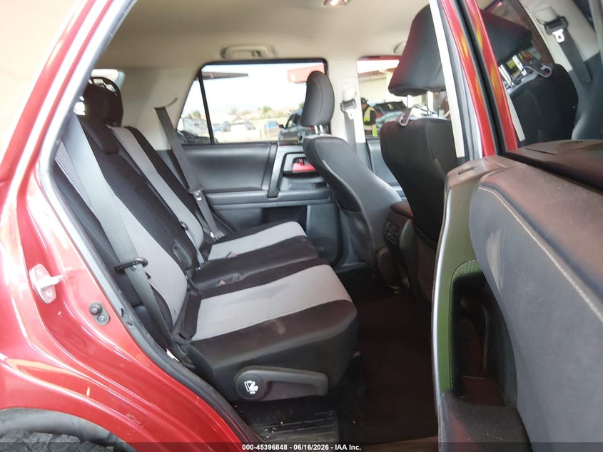 2022 TOYOTA 4RUNNER auction photo 8