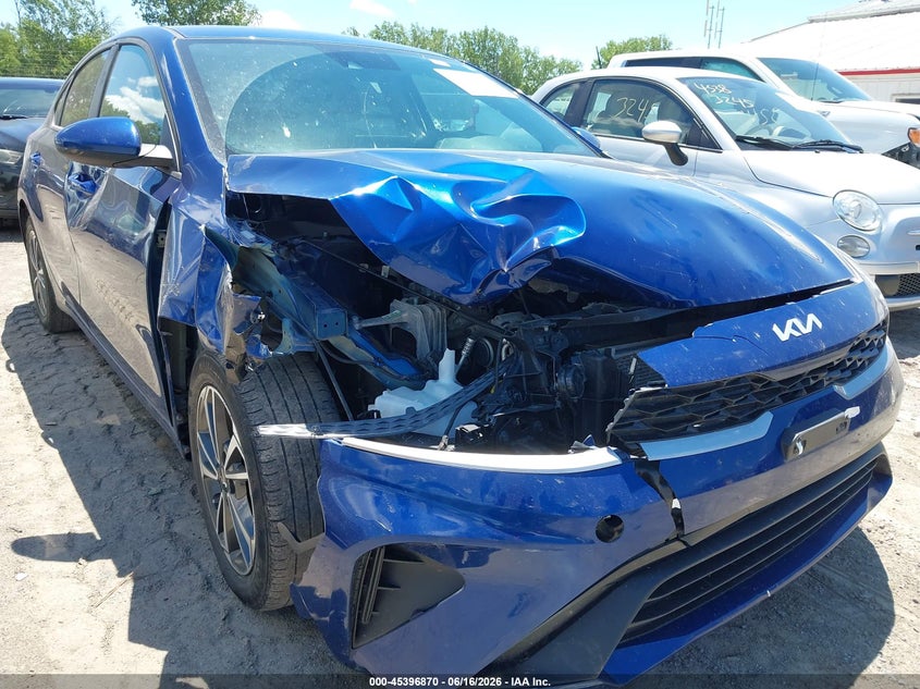 2023 KIA FORTE auction photo 6