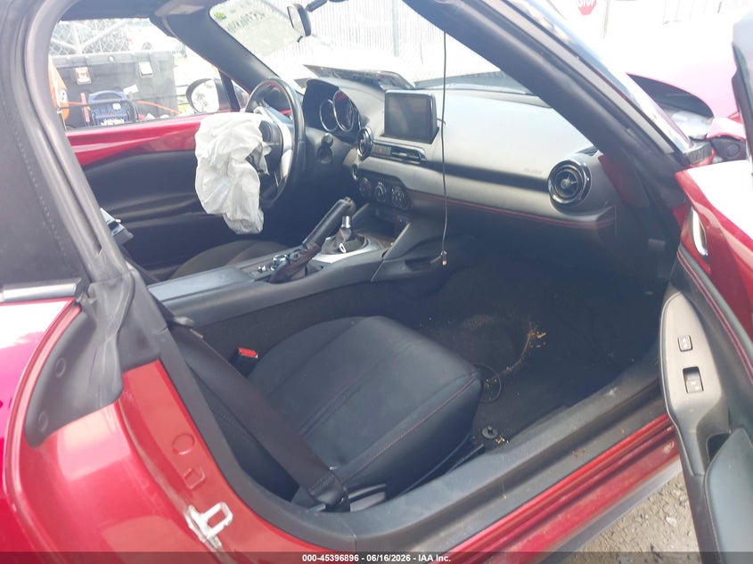 VIN JM1NDAC71K0306040 2019 MAZDA MX-5 MIATA CLUB
