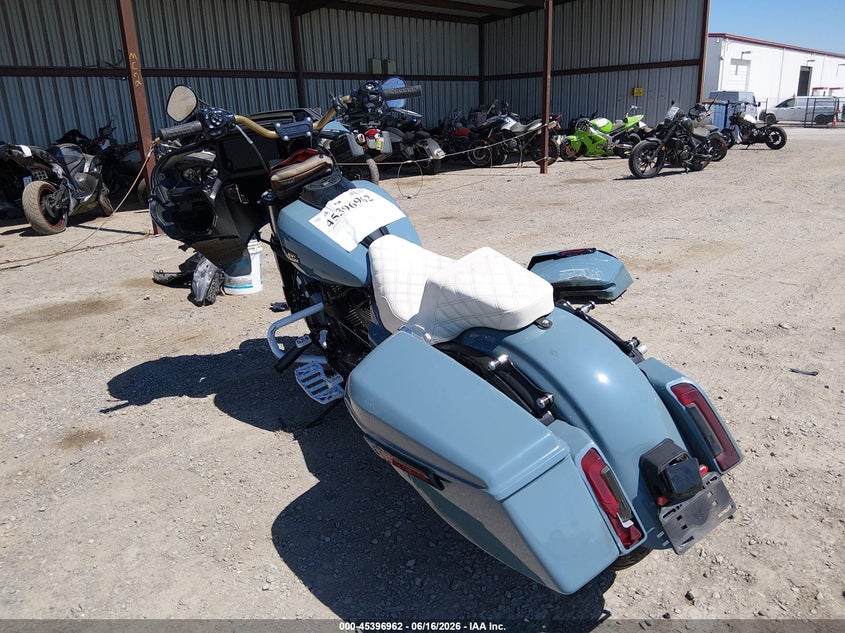 HARLEY-DAVIDSON FLTRX 2024