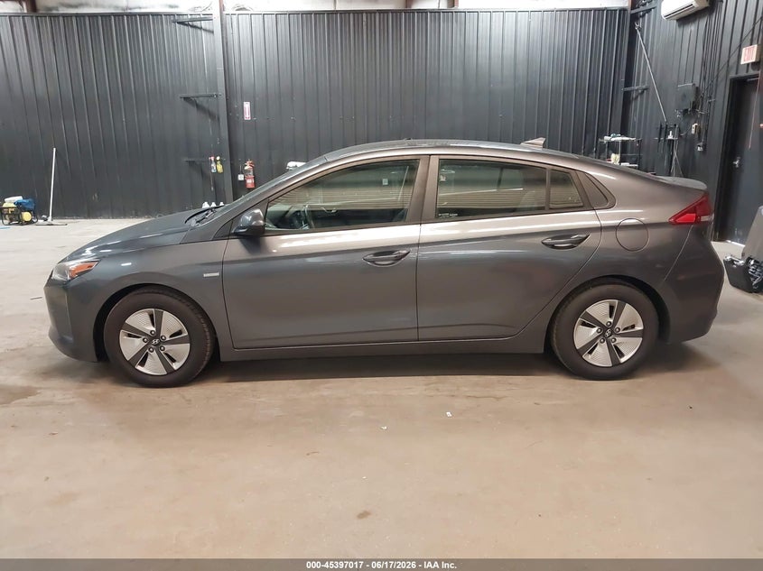 2019 HYUNDAI IONIQ HYBRID BLUE — Фото 19
