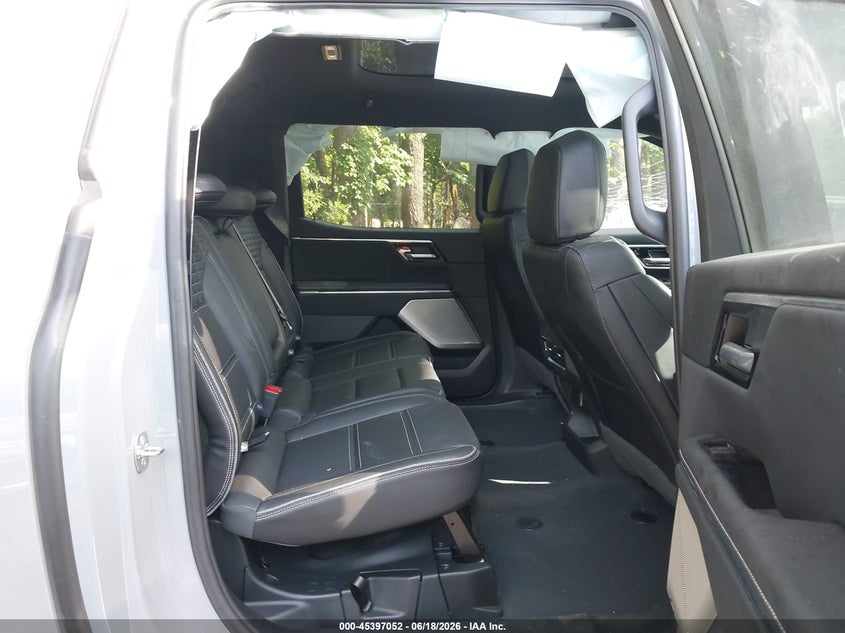 2024 GMC SIERRA EV auction photo 8