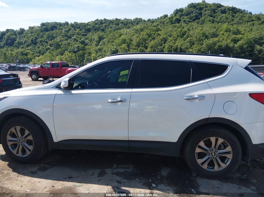 2016 Hyundai Santa Fe Sport 2.4L VIN: 5XYZUDLB7GG325085 Lot: 45397089
