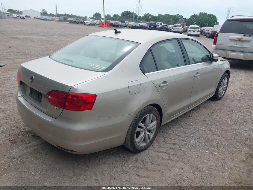 2014 VOLKSWAGEN JETTA SEDAN 2.0L I-4 DI, DOHC, TURBO, 140HP