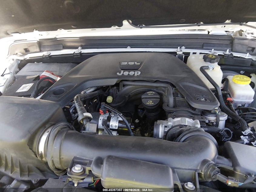 2020 Jeep Wrangler Unlimited Sahara Altitude 4X4 VIN: 1C4HJXEGXLW137771 Lot: 45397302