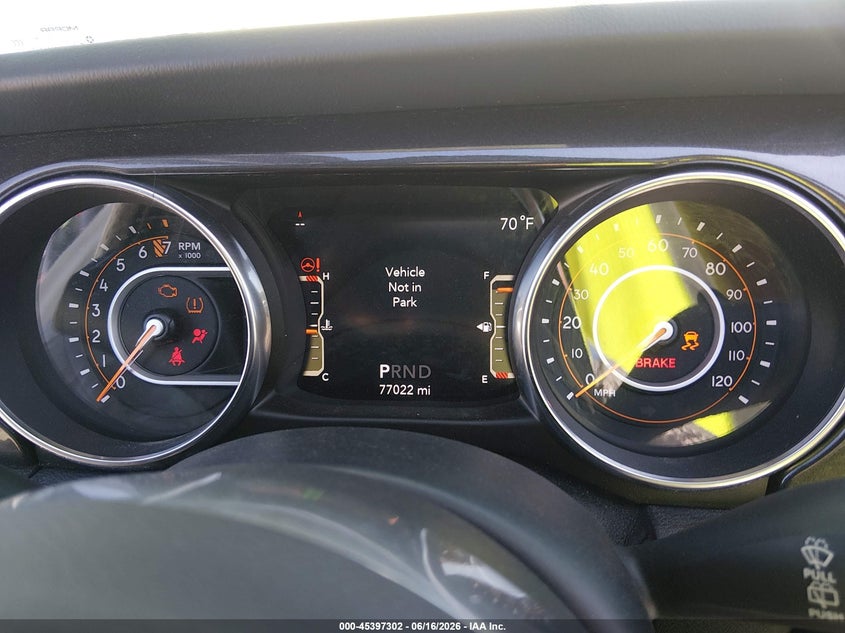 2020 Jeep Wrangler Unlimited Sahara Altitude 4X4 VIN: 1C4HJXEGXLW137771 Lot: 45397302