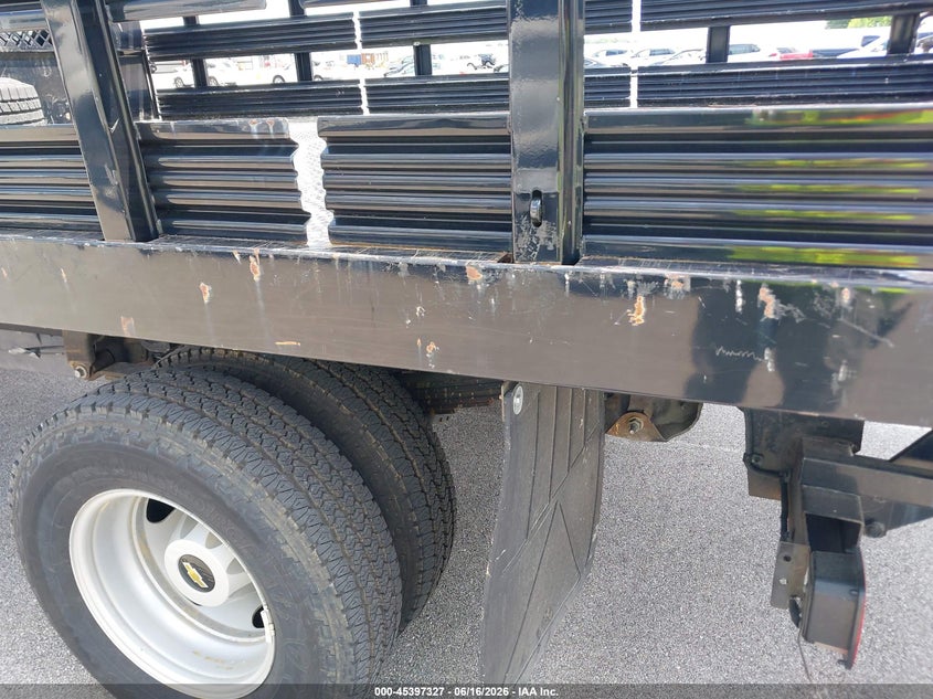 2015 CHEVROLET SILVERADO 3500HD CHASSIS auction photo 6