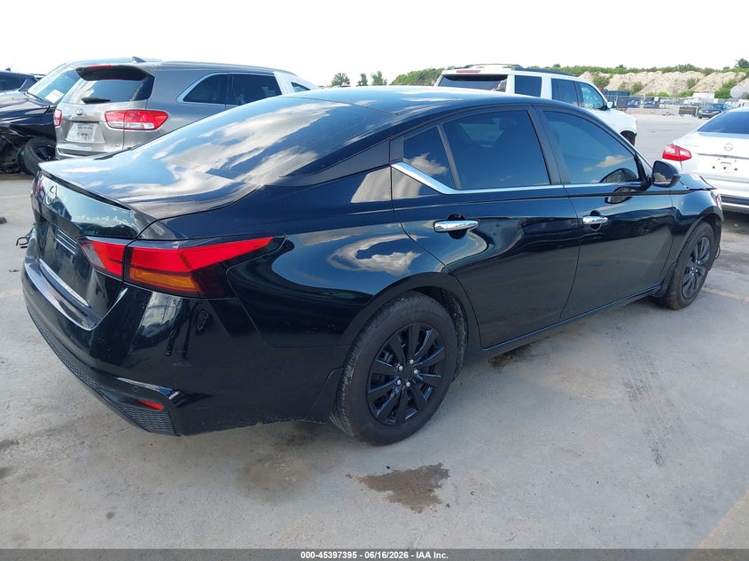 2024 NISSAN ALTIMA auction photo 4