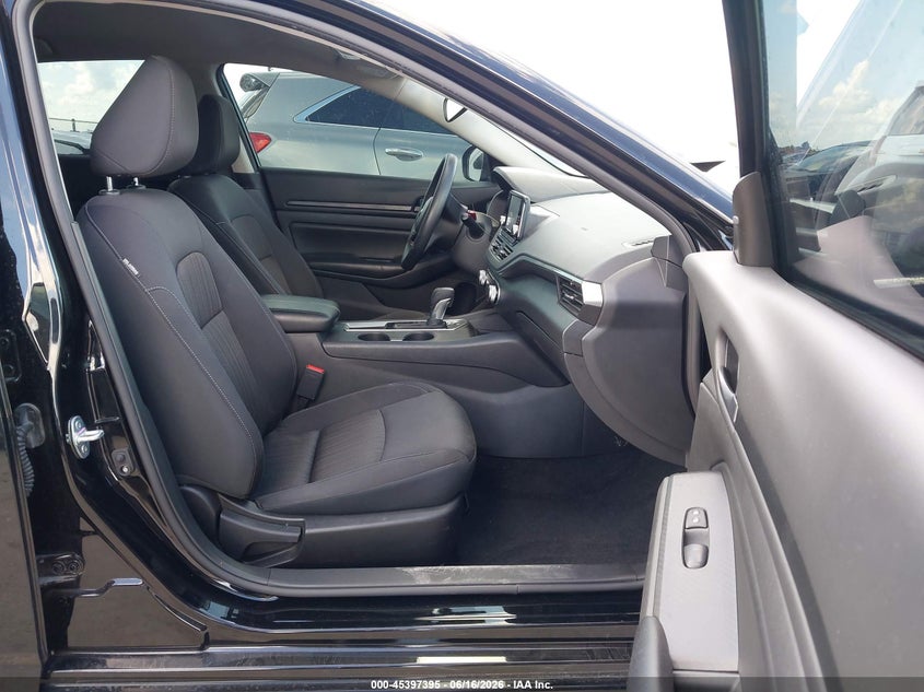 2024 NISSAN ALTIMA auction photo 5