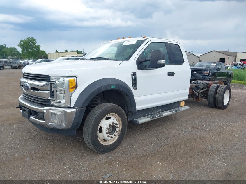 2017 Ford F-550 Chassis Lariat/Xl/Xlt 1FD0X5HT4HEC91202 photo 1