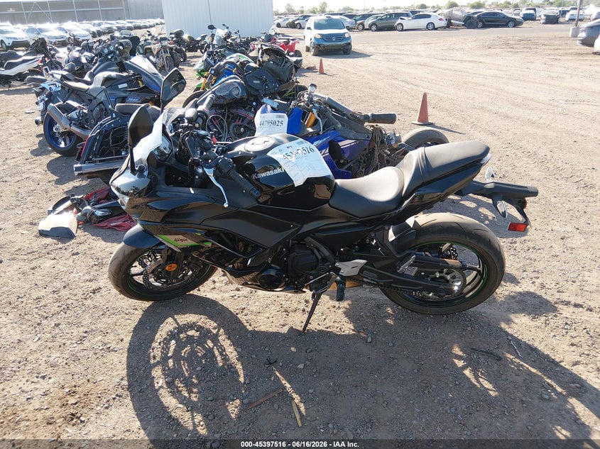 2025 Kawasaki Ex650 R VIN: ML5EXER18SDAG3488 Lot: 45397516