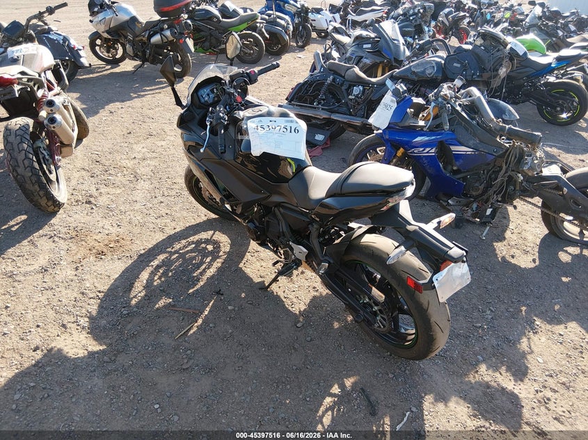 2025 KAWASAKI NINJA SPORT_BIKE 2