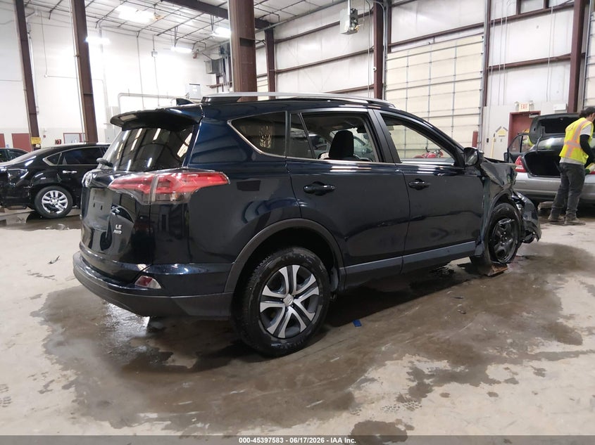 VIN JTMBFREV8JJ723512 2018 TOYOTA RAV4 LE