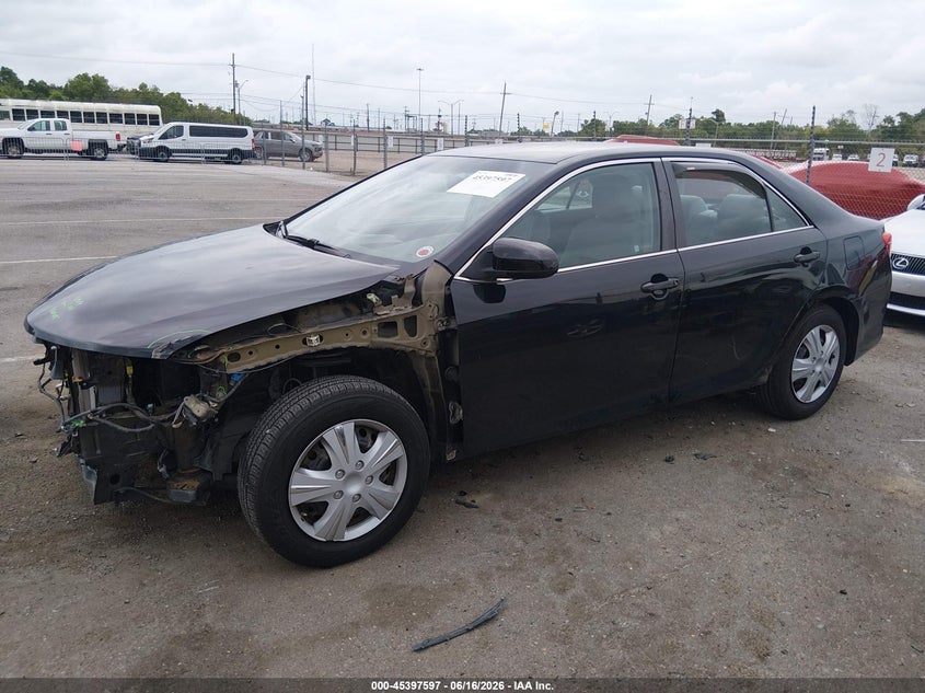 2014 Toyota Camry Le 4T4BF1FK9ER437518 photo 1