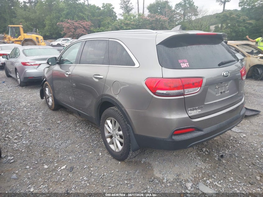 2017 KIA SORENTO auction photo 3