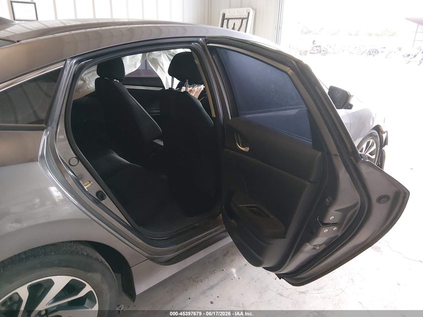 2018 HONDA CIVIC auction photo 8