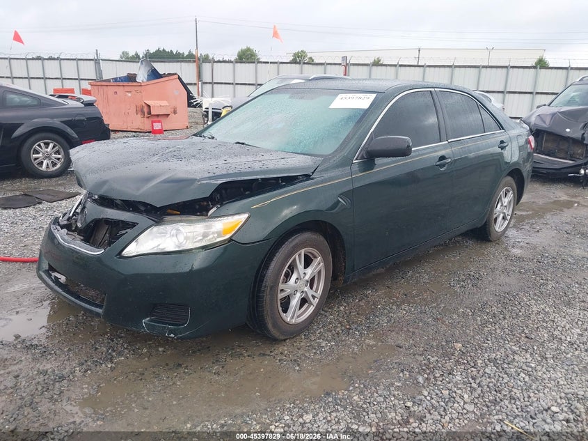 2010 TOYOTA CAMRY auction photo 2