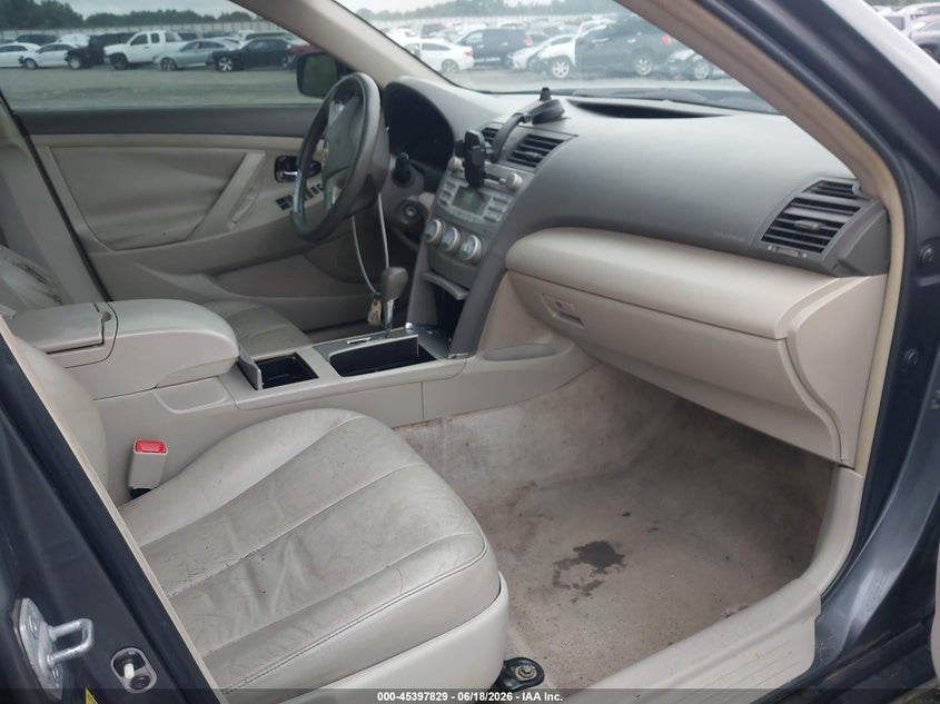 2010 TOYOTA CAMRY auction photo 5