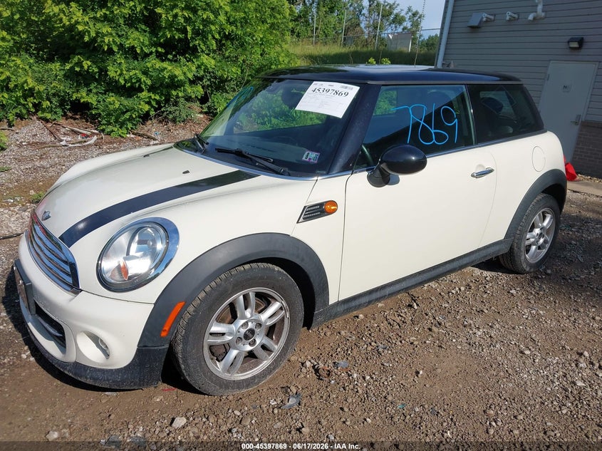 2013 MINI HARD TOP HATCHBACK 1.6L I-4 DOHC, VVT, 121HP