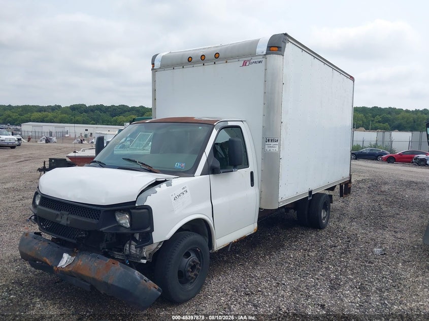 2007 CHEVROLET EXPRESS CUTAWAY auction photo 2