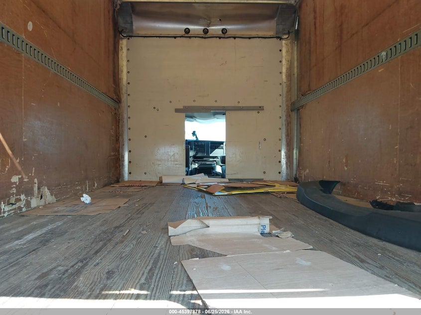 2007 CHEVROLET EXPRESS CUTAWAY auction photo 7