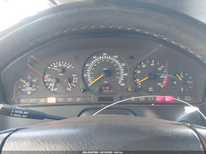 1998 Mercedes-Benz Sl 500 VIN: WDBFA67F9WF152657 Lot: 45397908