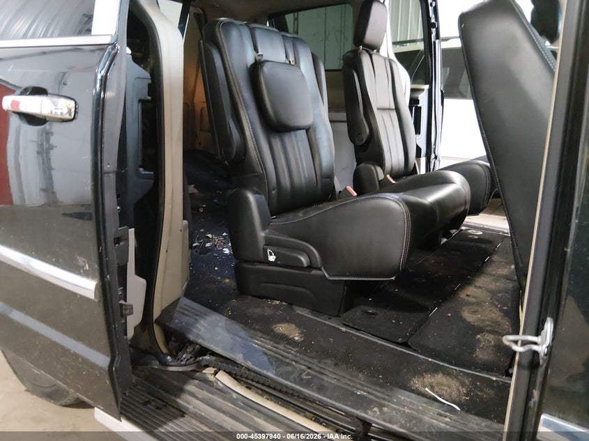AtlanticExpress - Chrysler Town & Country