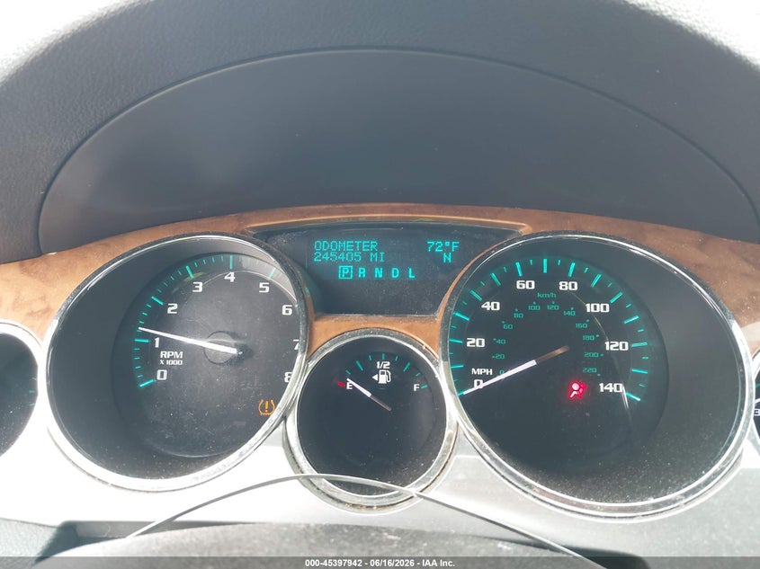 2010 BUICK ENCLAVE auction photo 7