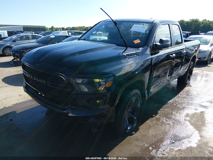 Vin: 1c6rrfcg7rn138389, lot: 45895983, ram 1500 tradesman quad cab 4x4 6'4 box 20242