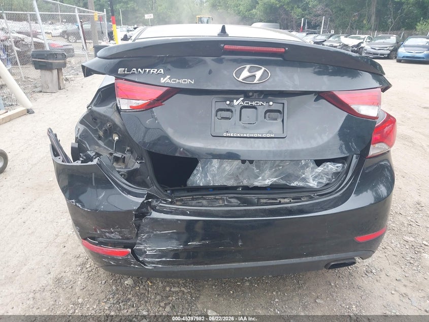 2015 HYUNDAI ELANTRA auction photo 6
