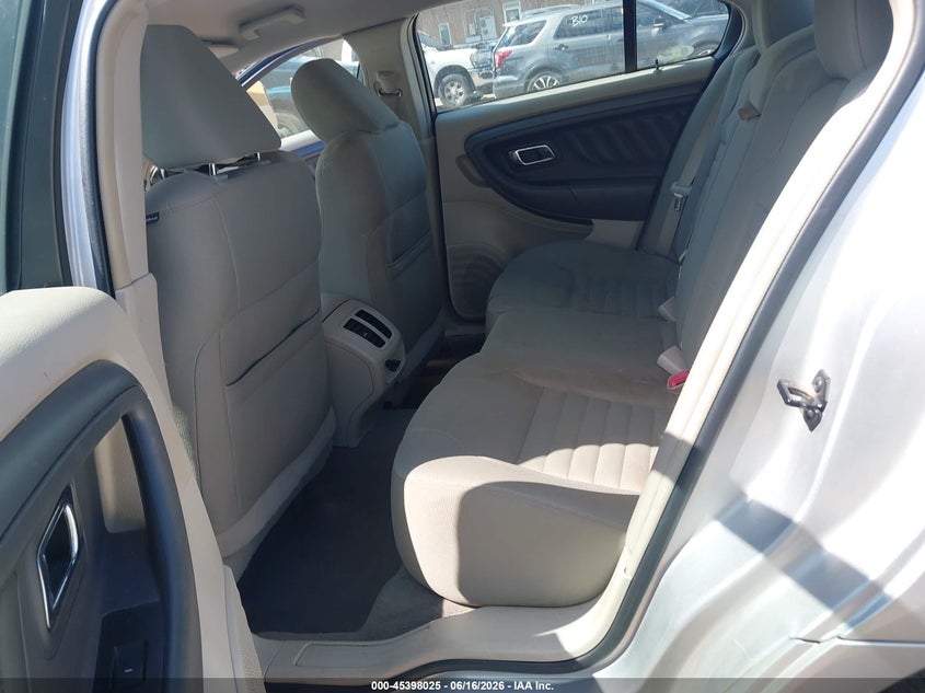 2010 FORD TAURUS auction photo 8