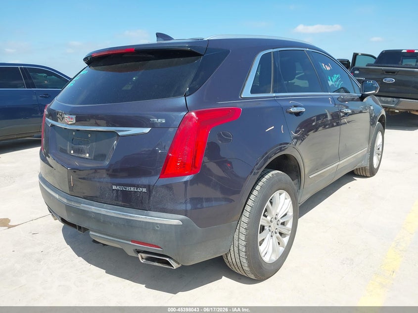 2018 CADILLAC XT5 auction photo 4