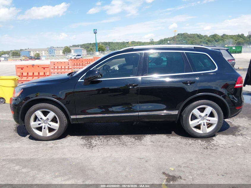 2013 Volkswagen Touareg Vr6 Lux VIN: WVGEF9BP2DD005424 Lot: 45398059