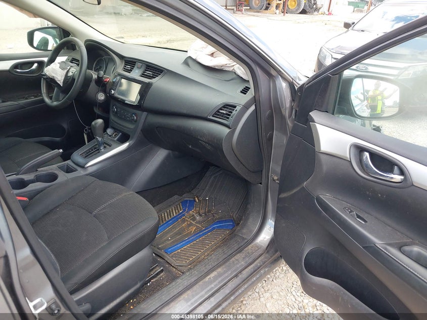 2019 NISSAN SENTRA auction photo 5
