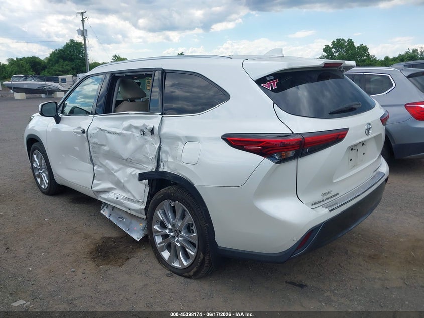 2021 TOYOTA HIGHLANDER auction photo 3