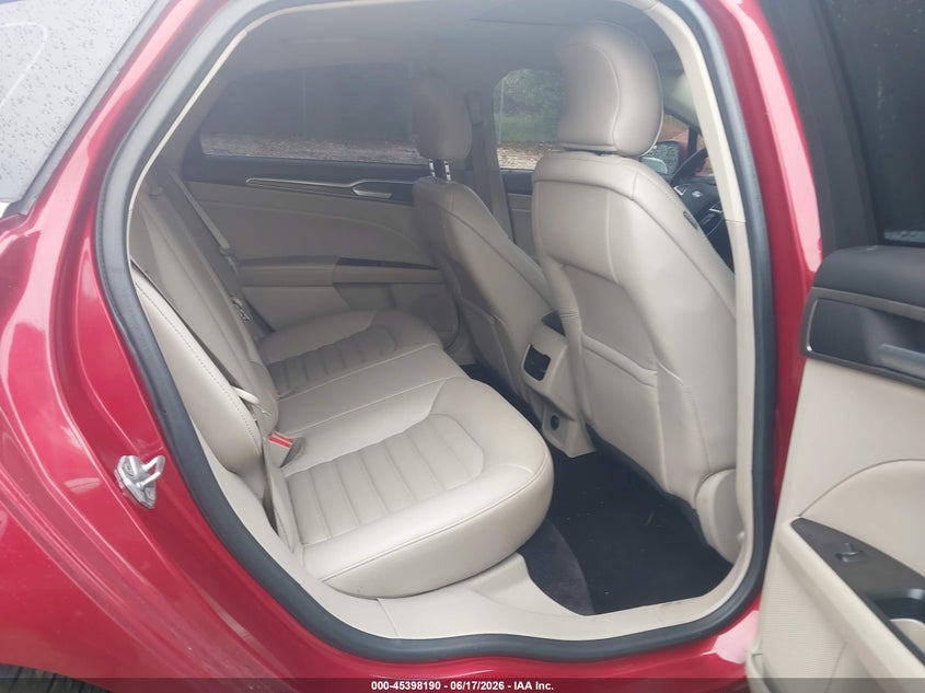 2017 FORD FUSION auction photo 8