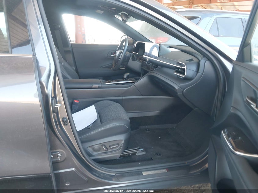 2024 TOYOTA CROWN auction photo 5