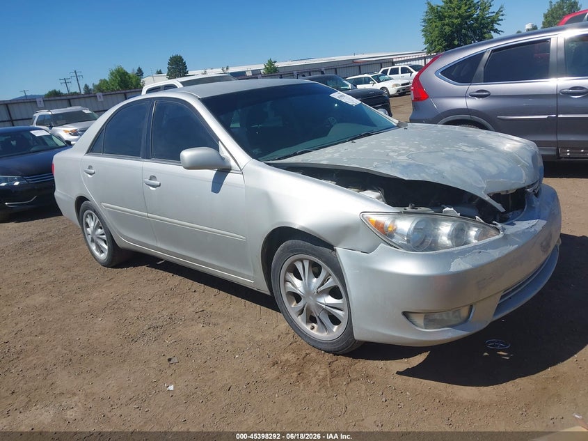 2005 TOYOTA CAMRY LE