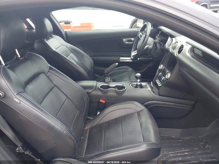 2021 FORD MUSTANG auction photo 5