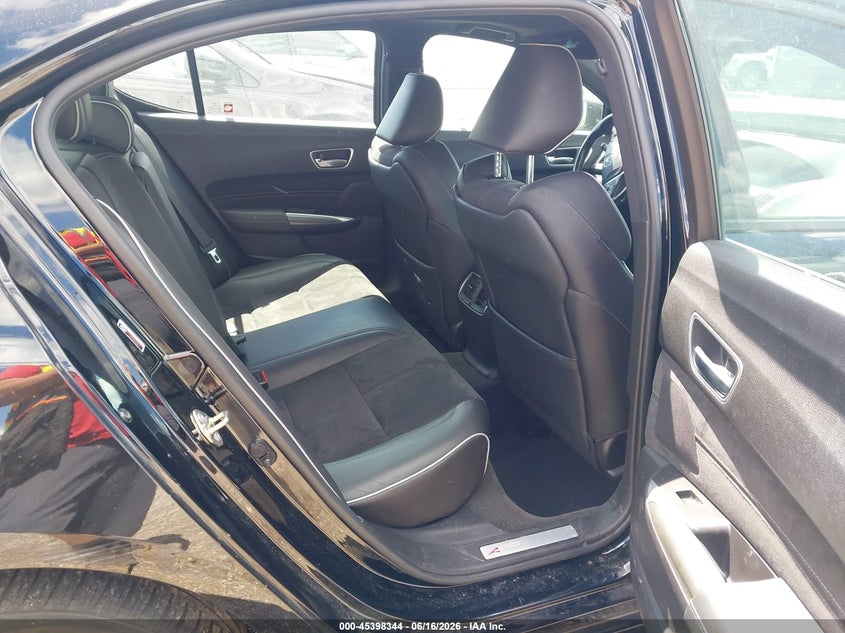 2018 ACURA TLX auction photo 8