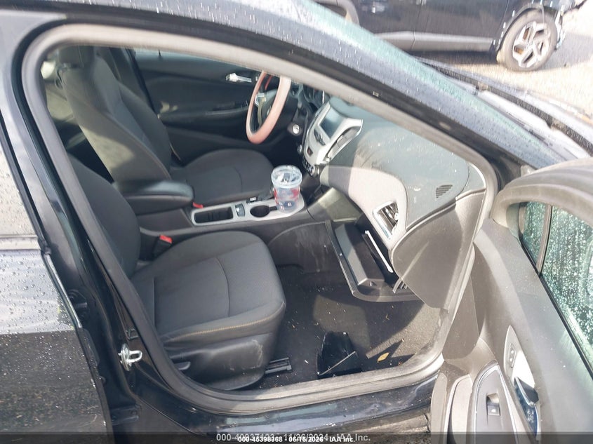 2018 CHEVROLET CRUZE auction photo 5