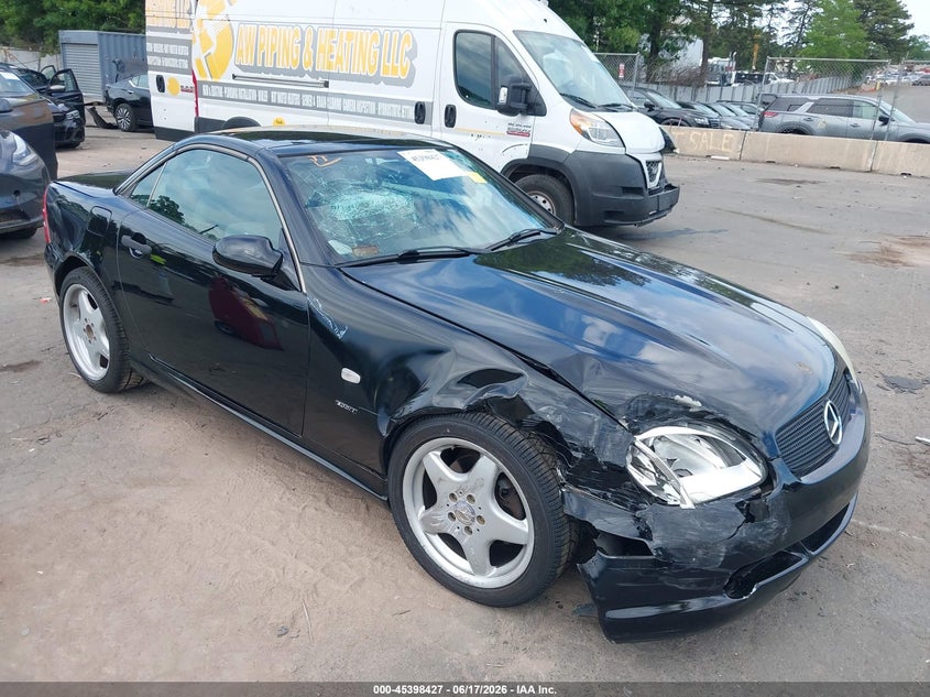 2000 Mercedes-Benz Slk 230 Kompressor VIN: WDBKK47F7YF155656 Lot: 45398427