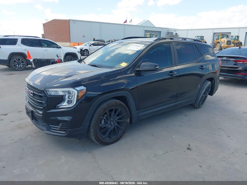 2024 GMC TERRAIN auction photo 2