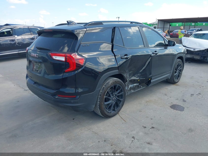 2024 GMC TERRAIN auction photo 4