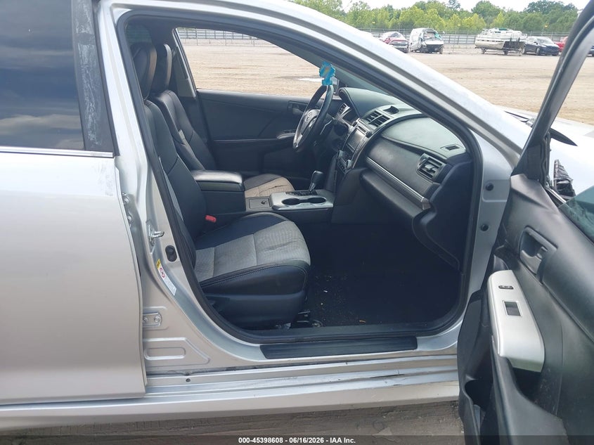 2013 TOYOTA CAMRY auction photo 5