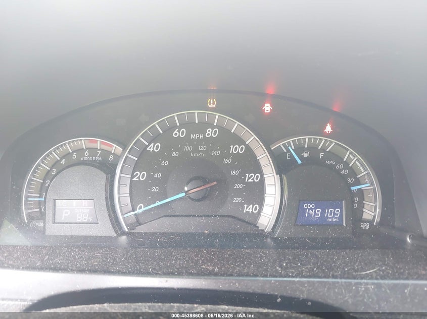 2013 TOYOTA CAMRY auction photo 7