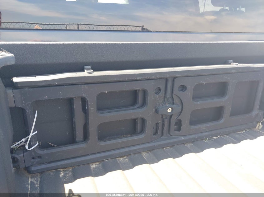 2019 Ram 1500 Classic Tradesman 4X4 6'4 Box VIN: 1C6RR7FG4KS661927 Lot: 45398621
